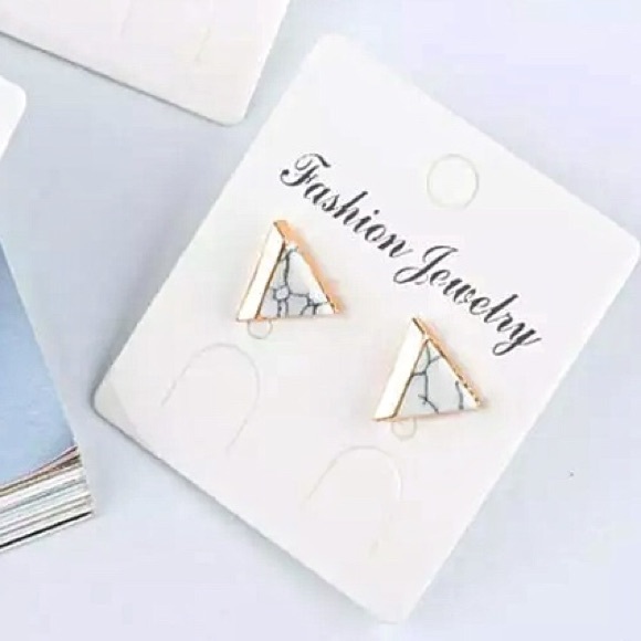 teamaddison Jewelry - Marble Triangle Earrings Gold White NEW Geometic